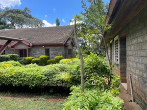 5bdrm Bungalow in Karen for rent